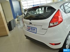 2013款 两厢 1.5L 手动 风尚型