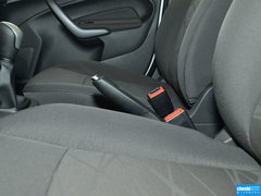2013款 两厢 1.5L 手动 风尚型