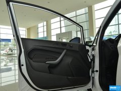 2013款 两厢 1.5L 手动 风尚型