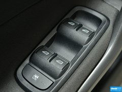 2013款 两厢 1.5L 手动 风尚型