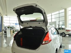 2013款 两厢 1.5L 手动 风尚型