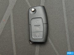 2013款 两厢 1.5L 手动 风尚型