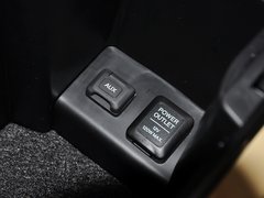 2013款 2.0L 自动 LX