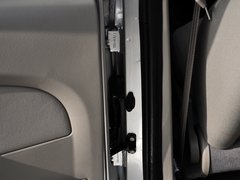 2013款 1.6L 手动 科技型天窗版