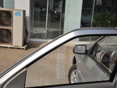 2013款 1.6L 手动 科技型天窗版