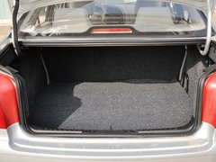 2013款 1.6L 手动 科技型天窗版