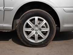2013款 1.6L 手动 科技型天窗版