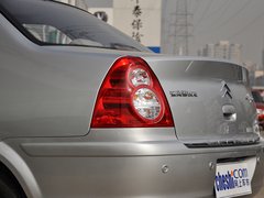 2013款 1.6L 手动 科技型天窗版