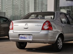 2013款 1.6L 手动 科技型天窗版