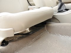 2013款 1.6L 手动 科技型天窗版