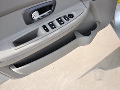 2013款 1.6L 手动 科技型天窗版