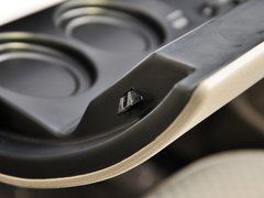 2013款 1.6L 手动 科技型天窗版