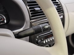 2013款 1.6L 手动 科技型天窗版
