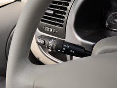 2013款 1.6L 手动 科技型天窗版