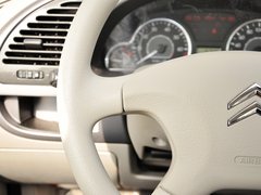 2013款 1.6L 手动 科技型天窗版