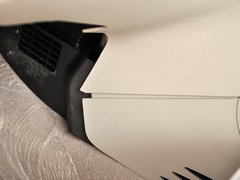 2013款 1.6L 手动 科技型天窗版