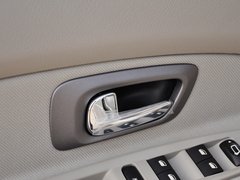 2013款 1.6L 手动 科技型天窗版