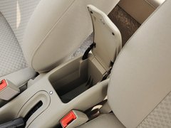 2013款 1.6L 手动 科技型天窗版