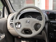 2013款 1.6L 手动 科技型天窗版