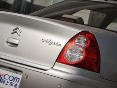 2013款 1.6L 手动 科技型天窗版