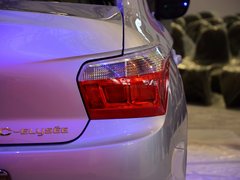 2013款 1.6L 手动 尊贵型