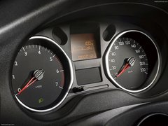 2013款 1.6L 手动 尊贵型