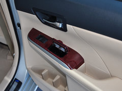 2013款 2.5L 自动 舒适版
