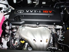 一汽丰田  2.0L 发动机主体特写