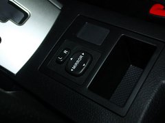 RAV4荣放 2013款 2.0L 经典特装版5座