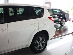 2013款 2.0L 经典特装版5座