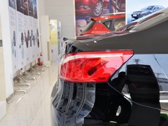 2013款 1.8T 自动 旗舰型