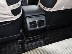 2013款 1.8T 自动 旗舰型