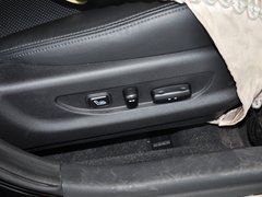 2013款 1.8T 自动 旗舰型
