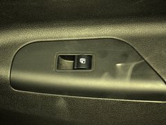 2013款 1.8T 自动 旗舰型
