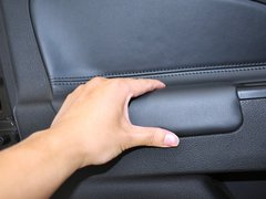2013款 1.8T 自动 旗舰型
