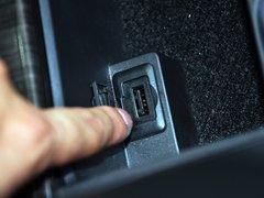 2013款 1.8T 自动 旗舰型