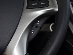 2013款 1.8T 自动 旗舰型
