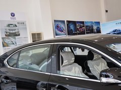 2013款 1.8T 自动 旗舰型