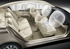 2013款 1.8T 自动 尊贵型
