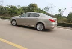 2013款 1.8T 自动 尊贵型
