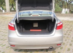2013款 1.8T 自动 尊贵型