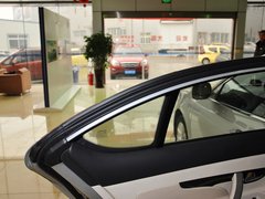 2013款 1.8T 自动 尊贵型