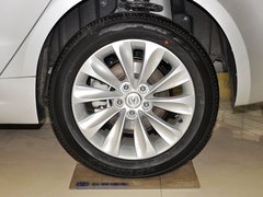 2013款 1.8T 自动 尊贵型