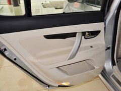 2013款 1.8T 自动 尊贵型