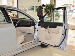 2013款 1.8T 自动 尊贵型