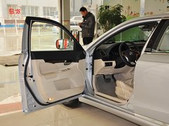 2013款 1.8T 自动 尊贵型