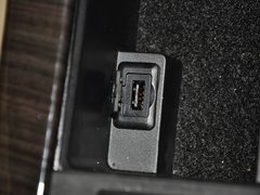 2013款 1.8T 自动 尊贵型