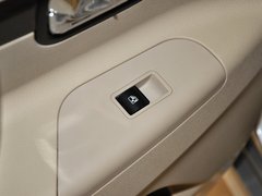 2013款 1.8T 自动 尊贵型