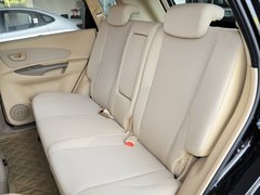 2013款 2.0L 手动 两驱时尚型 5座