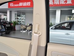 2013款 2.0L 手动 两驱时尚型 5座